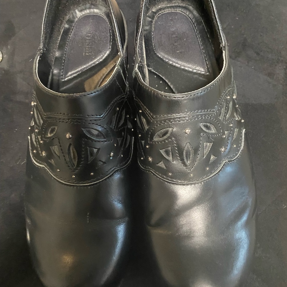 Dansko Leather Slip-On Clogs with Cutout Detailing Size 11